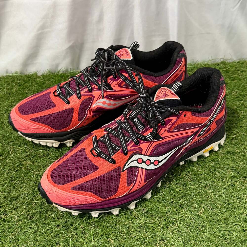 Saucony Womens Ride 10 S10373-6 Gray Red Running Shoes Size 8.5 pre-owned